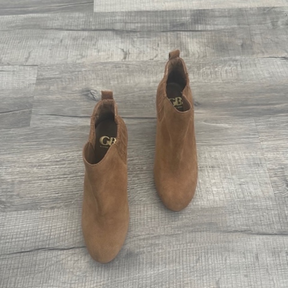 GIANNI BINI Women’s Tan Chestnut Suede Chelsea Ankle Wedge Booties 8.5